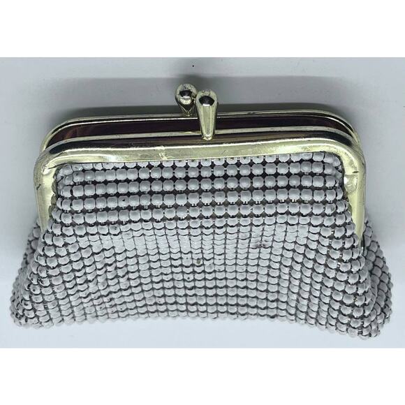 Vintage Whiting & Davis White Enamel Mesh Coin Purse - Picture 10 of 10